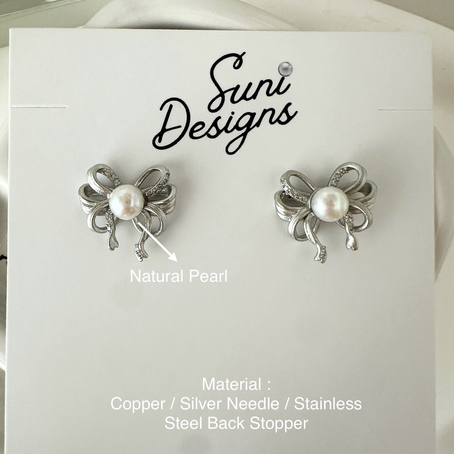 E14 Graceful Bow Pearl Earrings