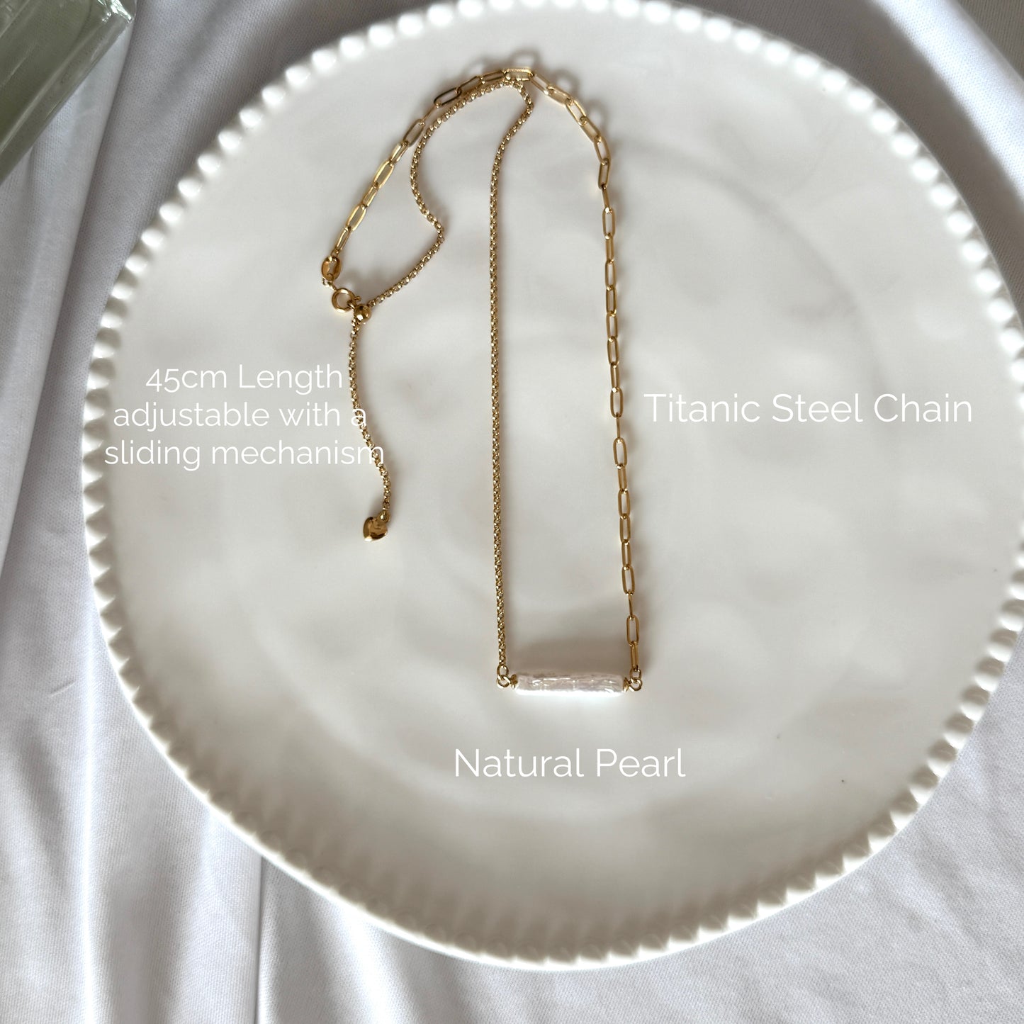 N35 Bar Pearl Necklace