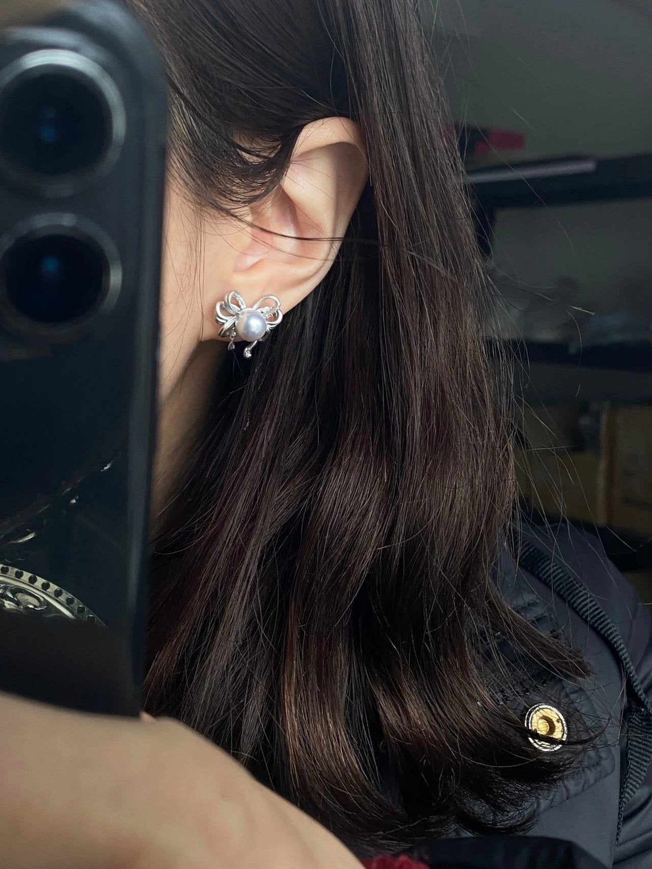 E14 Graceful Bow Pearl Earrings