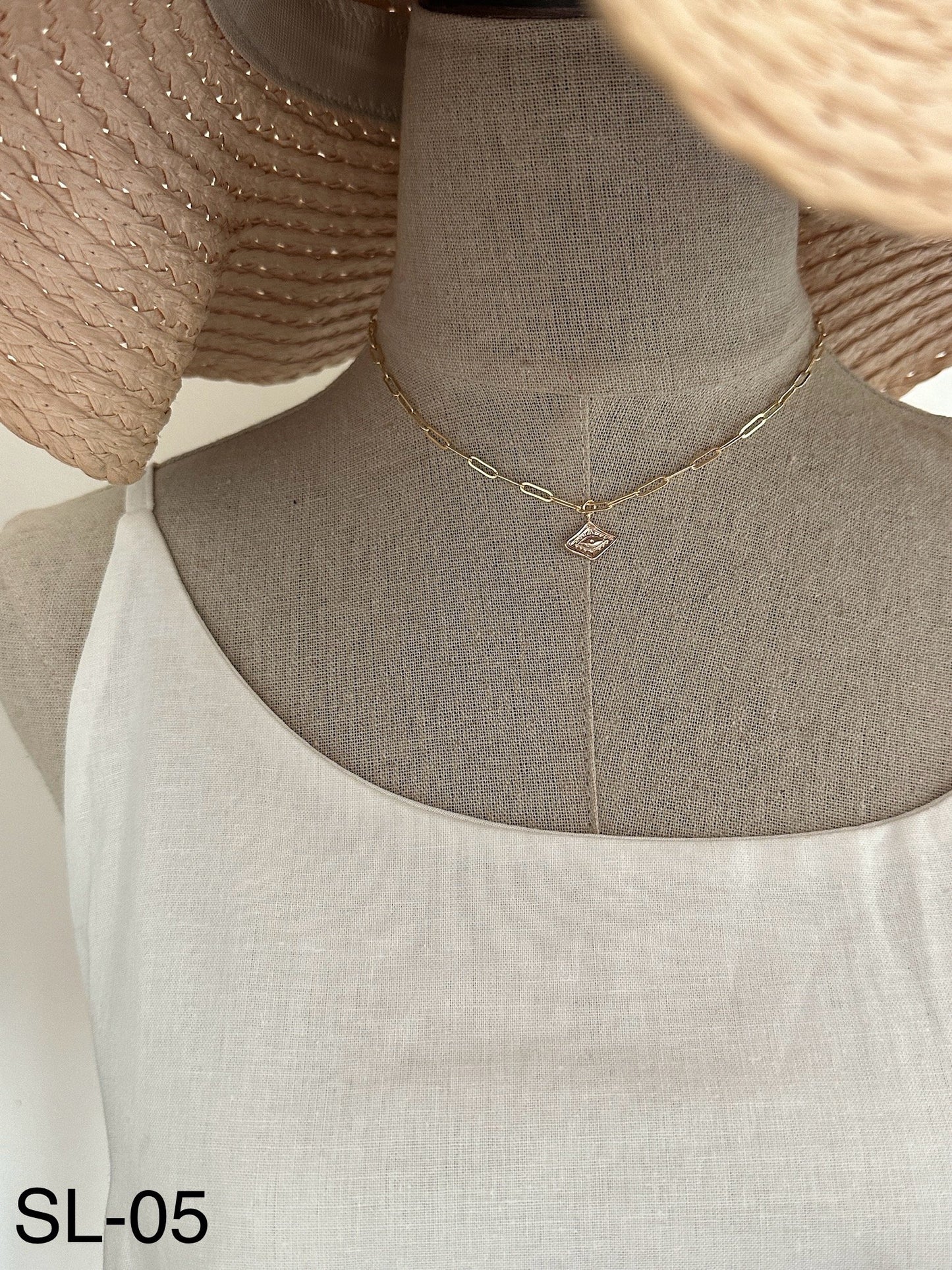 SL Simple Minimalist Necklace