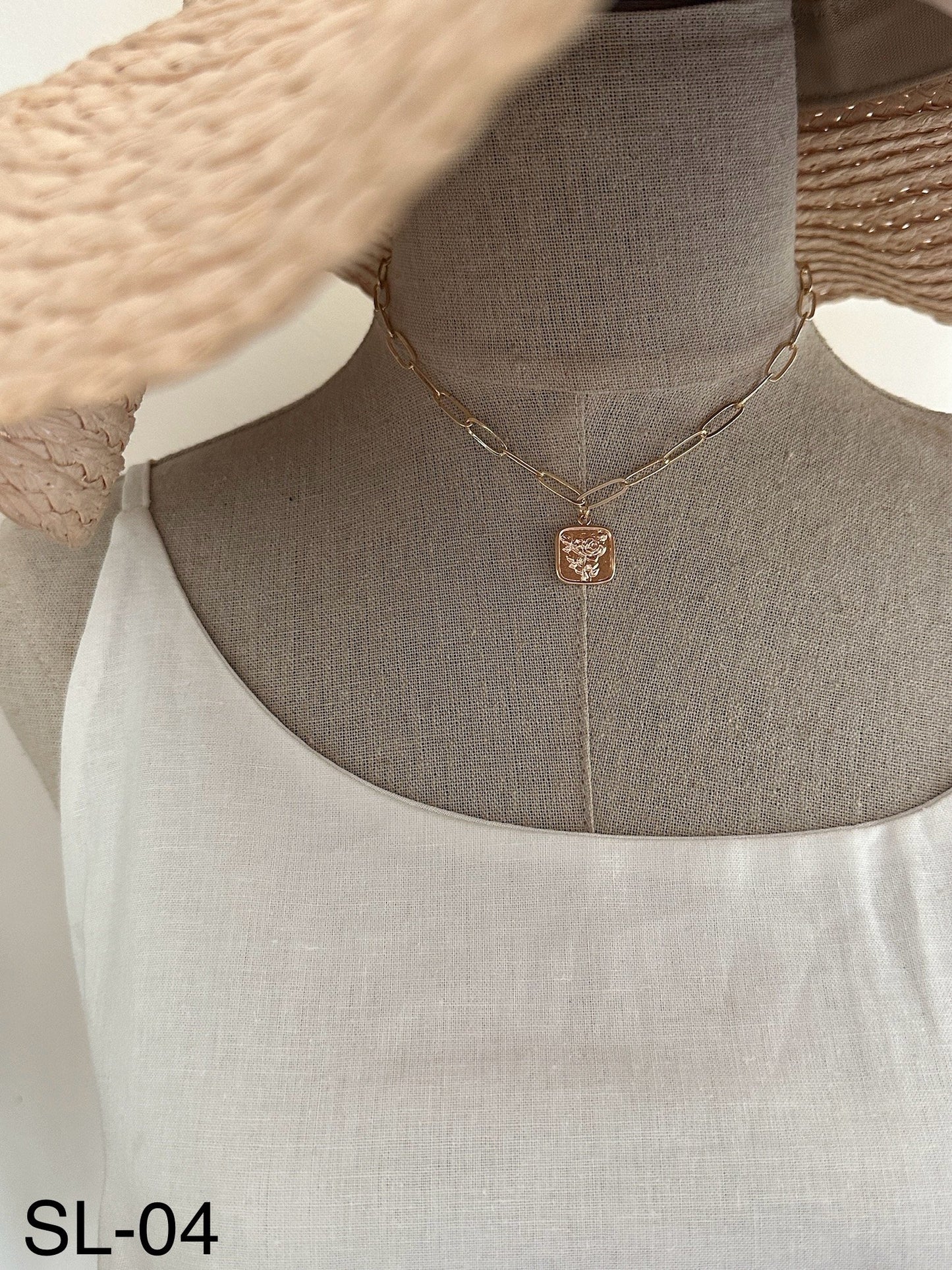 SL Simple Minimalist Necklace