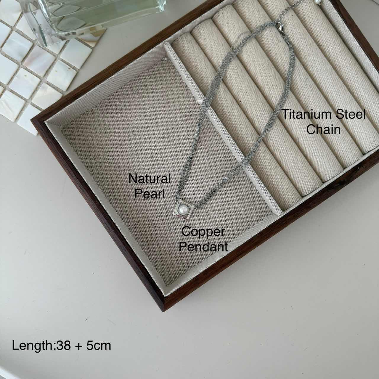 N32 Halo Square Necklace