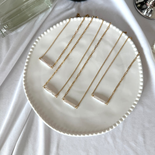 N35 Bar Pearl Necklace