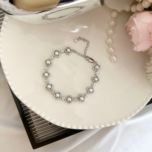 B62 Éclat Clover Bracelet