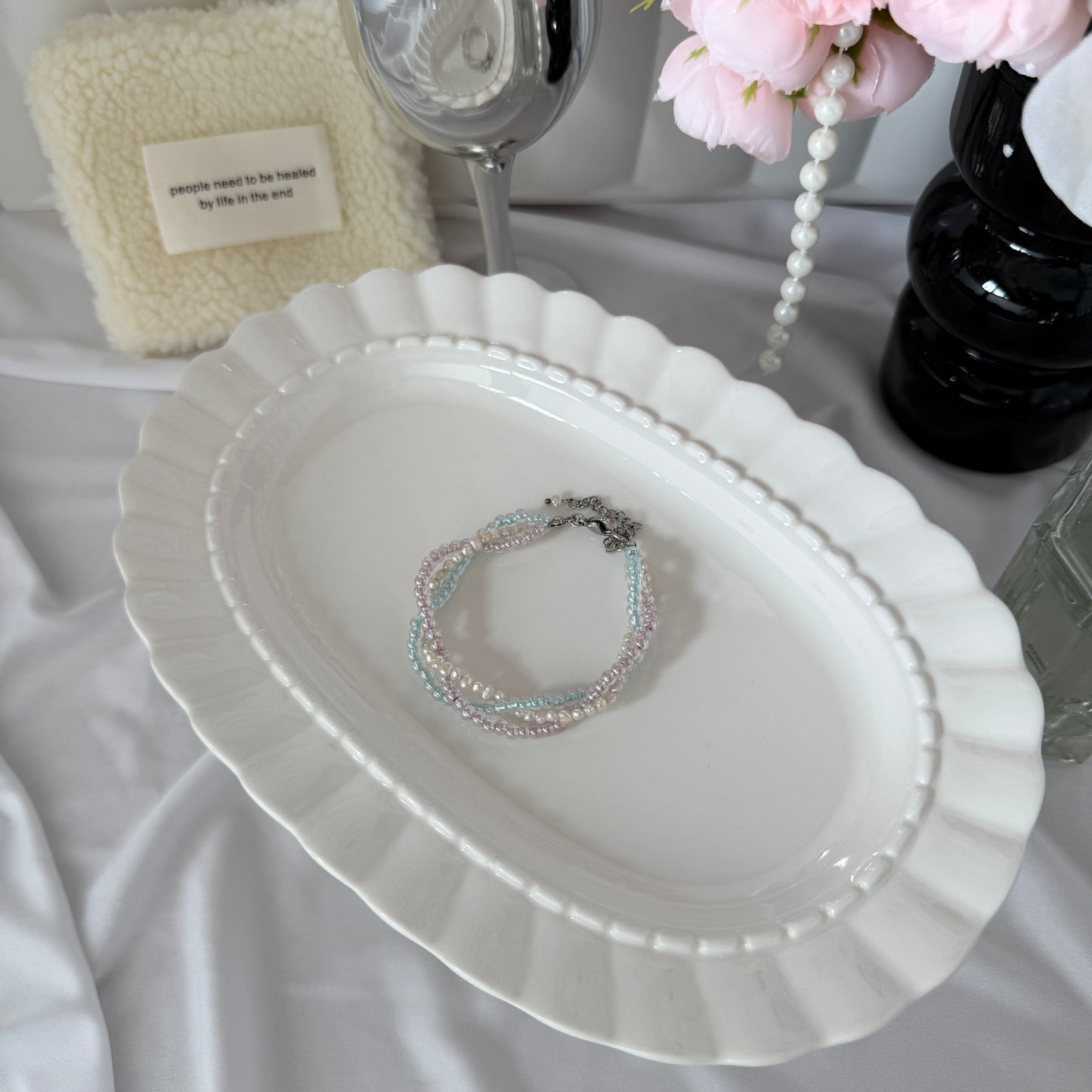 B58 Lullight Thread Bracelet