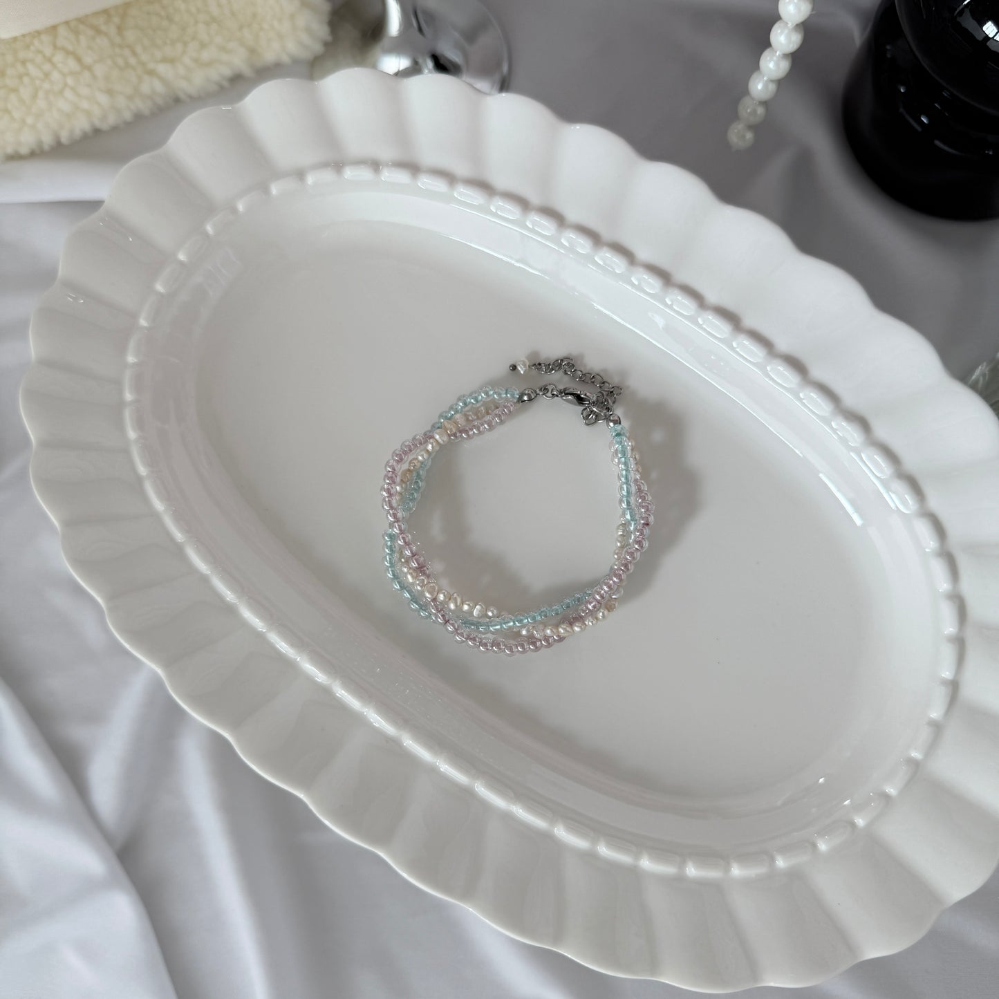 B58 Lullight Thread Bracelet