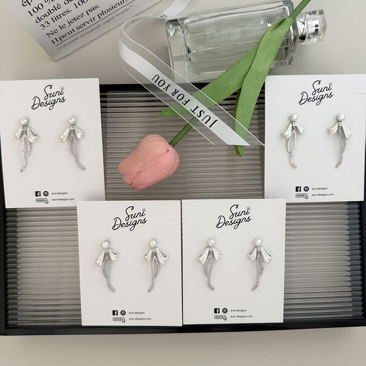 E19 Gentle Ribbon Pearl Earrings